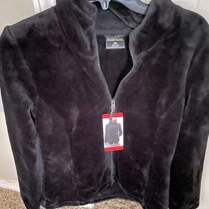 Womens fuzzy coat NWT
